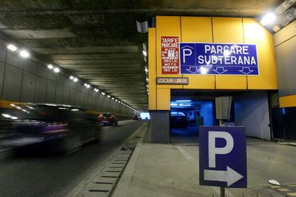 Ce mai executa bancile: UniCredit incearca sa vânda un loc de parcare cu 6.400 de euro