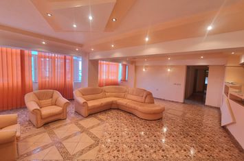 Apartament 3 camere de vanzare NARCISA - Bacau anunturi imobiliare Bacau