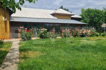 Casă - 4 camere de vanzare TARGOVISTE - Dambovita anunturi imobiliare Dambovita