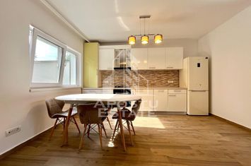 Casa insiruita cu 3 camere, 2 bai, in Dumbravita anunturi imobiliare Timis