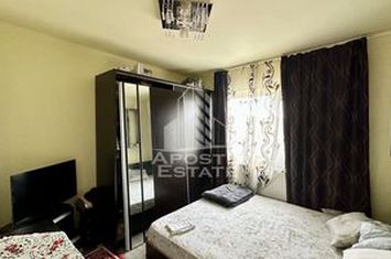 Apartament cu 2 camere, decomandat, centrala proprie, Aradului anunturi imobiliare Timis