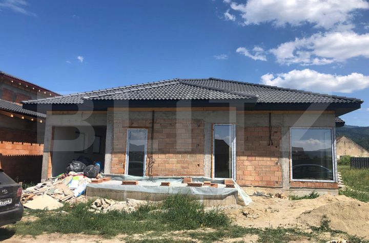 Casă - 3 camere de vanzare CRISTIAN - Brasov anunturi imobiliare Brasov