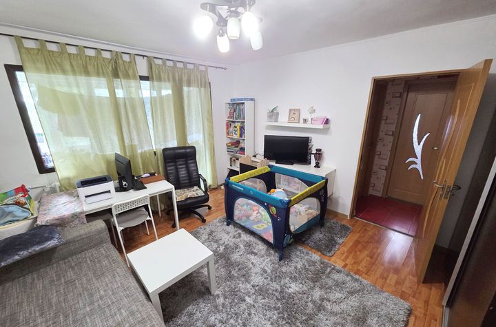 Muncii, Titan, 2 camere 100 metri parc, et 4 din 10 anunturi imobiliare Bucuresti