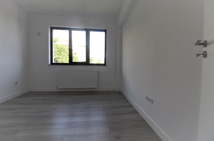 Apartament 3 camere de vanzare DOMENII - Bucuresti anunturi imobiliare Bucuresti