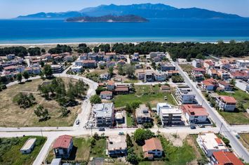Apartament nou parter Κεραμωτή, 200 m de mare anunturi imobiliare Grecia