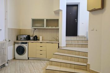 Apartament 2 camere Parc Traian , 400 E neg. Comision 50% anunturi imobiliare Bihor