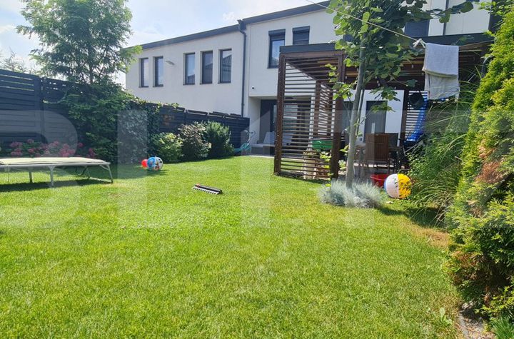 Vilă - 4 camere de vanzare CLUJ-NAPOCA - Cluj anunturi imobiliare Cluj
