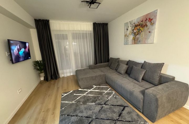 Apartament 2 camere de vanzare TRACTORU - Brasov anunturi imobiliare Brasov