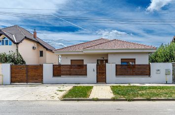 Vilă nouă superbă tip mediteranean, zona Tabacovici anunturi imobiliare Arad