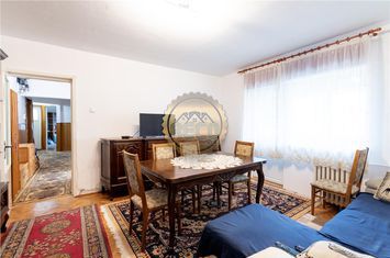 Apartament 4 camere de vanzare IOSIA - Bihor anunturi imobiliare Bihor