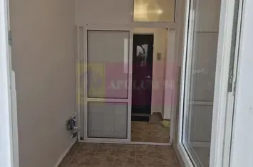 Garsoniera 5 min metrou Dristor pe Mihai Bravu anunturi imobiliare Bucuresti