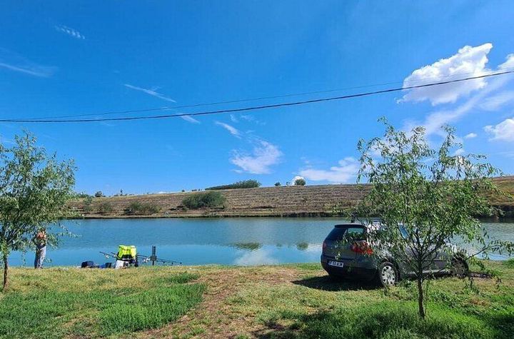 Fundulea Gostilele teren 83105 mp deschidere la balta anunturi imobiliare Calarasi