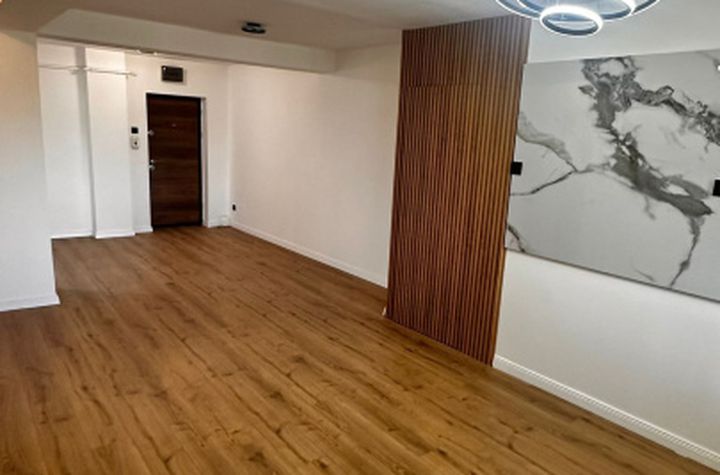 Apartament 3 camere de vanzare CRAIOVA - Dolj anunturi imobiliare Dolj
