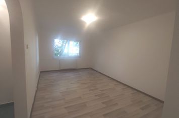 Apartament 2 camere de vanzare MIHAI BRAVU - Prahova anunturi imobiliare Prahova