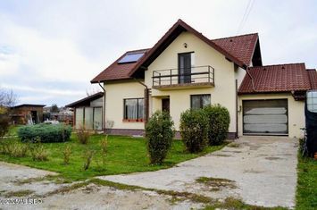 Glambocu - Bascov, Casa constructie 2008, teren 1066 mp anunturi imobiliare Arges