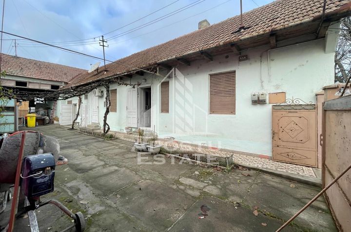 Casa 4 camere, anexe, teren generos zona Aradul Nou Cl. Timisorii anunturi imobiliare Arad