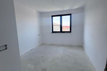 Apartament 2 camere de vanzare RADAUTI - Suceava anunturi imobiliare Suceava