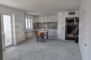 Apartament 4 camere de vanzare DEVA - Hunedoara anunturi imobiliare Hunedoara