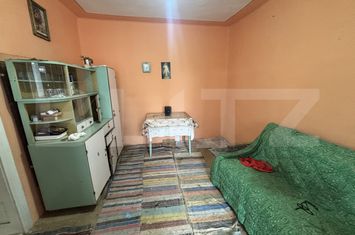 Casă - 3 camere de vanzare HUSENI - Salaj anunturi imobiliare Salaj