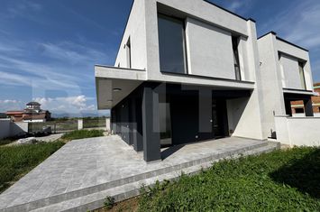 Vilă - 4 camere de vanzare ALBA IULIA - Alba anunturi imobiliare Alba