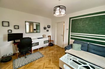Apartament cu 2 camere in Astra, Bd Saturn anunturi imobiliare Brasov