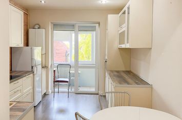 Apartament 2 camere de inchiriat CENTRUL CIVIC - Brasov anunturi imobiliare Brasov