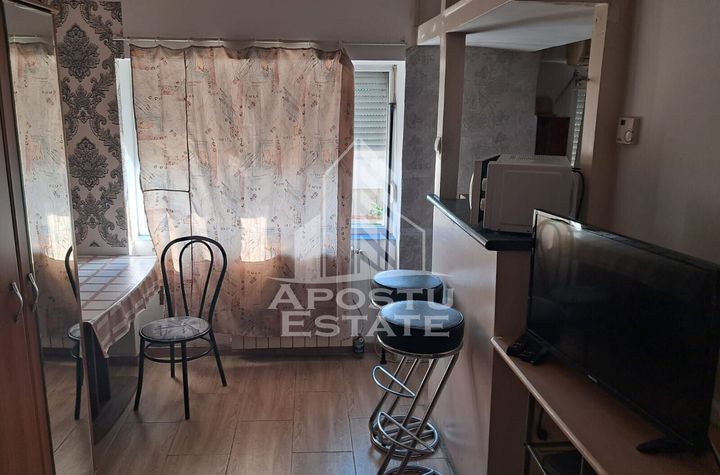 Garsoniera in zona Buziasului de 22 mp, centrala termica si ac anunturi imobiliare Timis