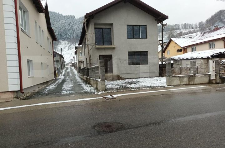 Vilă - 6 camere de vanzare BISTRITA - Bistrita-Nasaud anunturi imobiliare Bistrita-Nasaud