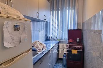 Apartament cu 3 camere, etaj intermediar, zona Dacia anunturi imobiliare Timis