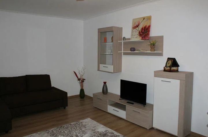 Apartament 2 camere de inchiriat CENTRUL CIVIC - Brasov anunturi imobiliare Brasov