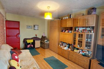 Apartament 3 camere de vanzare ARAD - Arad anunturi imobiliare Arad