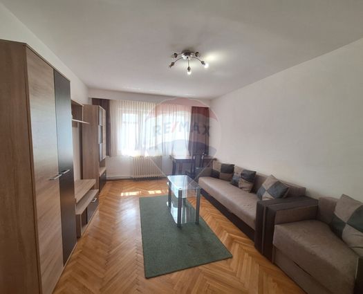 Apartament 3 camere Calea Dumbravii, 75 mp