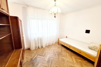 Apartament 3 camere, parter, 66 mp, zona Mehedinti / Manastur anunturi imobiliare Cluj