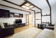 550 €, Apartament 3 camere