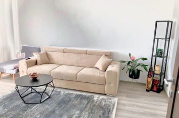 Apartament 2 camere de inchiriat CALEA BUCURESTI - Brasov anunturi imobiliare Brasov