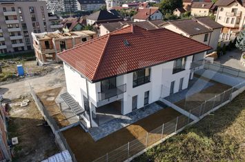 Vilă - 4 camere de vanzare CLUJ-NAPOCA - Cluj anunturi imobiliare Cluj