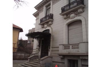 Casă - 16 camere de vanzare ROMANA - Bucuresti anunturi imobiliare Bucuresti