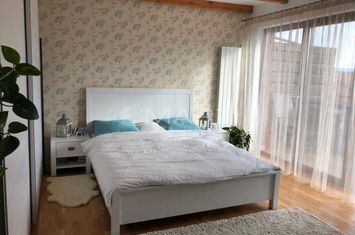 Apartament 3 camere de vanzare SANPETRU - Brasov anunturi imobiliare Brasov