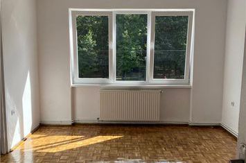 Apartament 4 camere de vanzare TRACTORUL - Brasov anunturi imobiliare Brasov