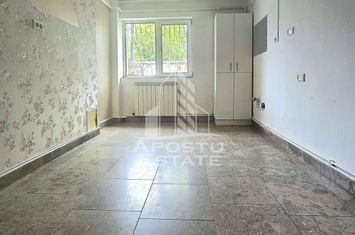 Spatiu Comercial 54 mp  malul Muresului anunturi imobiliare Arad