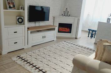 Apartament 3 camere de vanzare TRACTORUL - Brasov anunturi imobiliare Brasov
