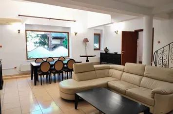Vila duplex, garaj, zona Scoala Britanica anunturi imobiliare Bucuresti