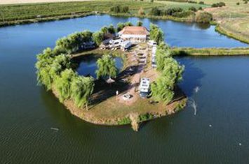 Pescărie cu restaurant anunturi imobiliare Timis