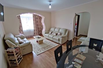 Apartament 2 camere de vanzare RADAUTI - Suceava anunturi imobiliare Suceava