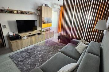Apartament de vanzare in Campina, zona centrala anunturi imobiliare Prahova