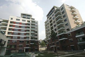 Schimbarea vecinilor, motiv bun pentru achizitia unei locuinte intr-un ansamblu nou