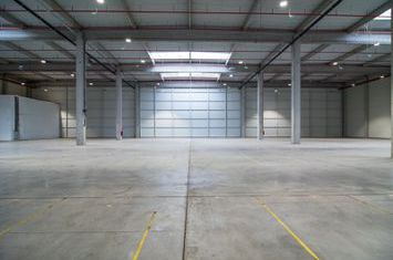 Hală nouă clasa A în parc industrial Arad anunturi imobiliare Arad