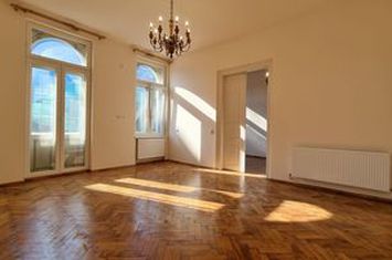 0 % comision, Locatie unica, Apartament in cladire istorica an 1900 anunturi imobiliare Cluj
