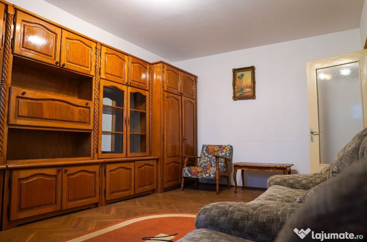 Apartament 4 camere de vanzare PLOIESTI - Prahova anunturi imobiliare Prahova