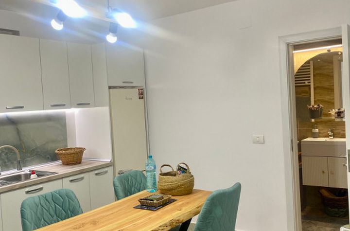 Apartament 2 camere de vanzare COMPLEX STUDENTESC - Timis anunturi imobiliare Timis